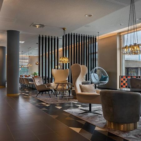Holiday Inn - The Niu, Ridge Halle Central Station By Ihg Экстерьер фото