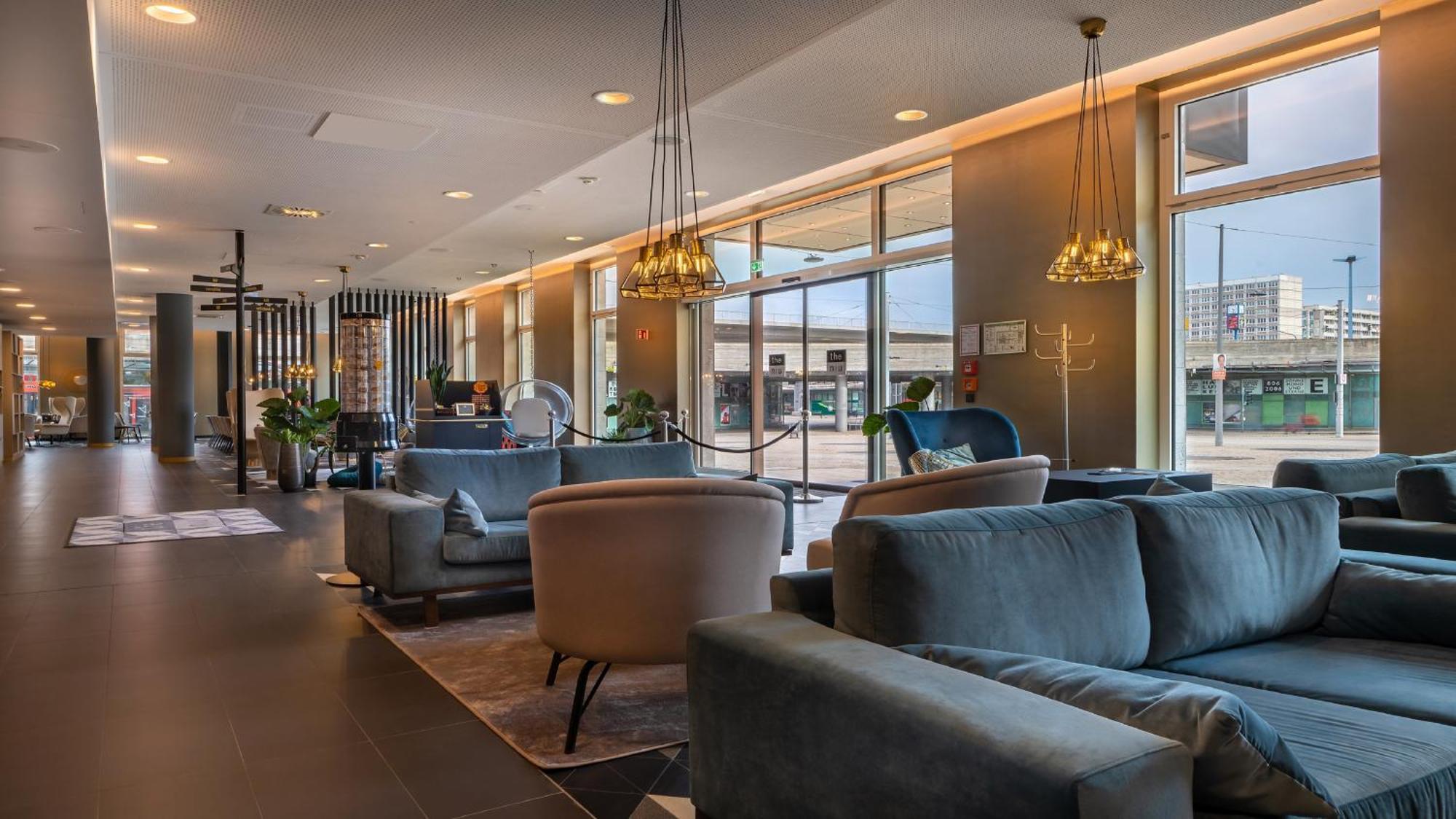 Holiday Inn - The Niu, Ridge Halle Central Station By Ihg Экстерьер фото